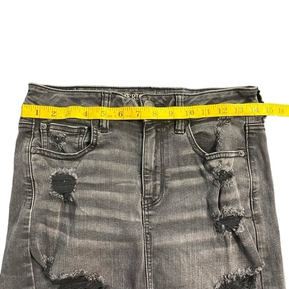 American Eagle Black Distressed Mini Denim Skirt Size 6 - Picture 4 of 6